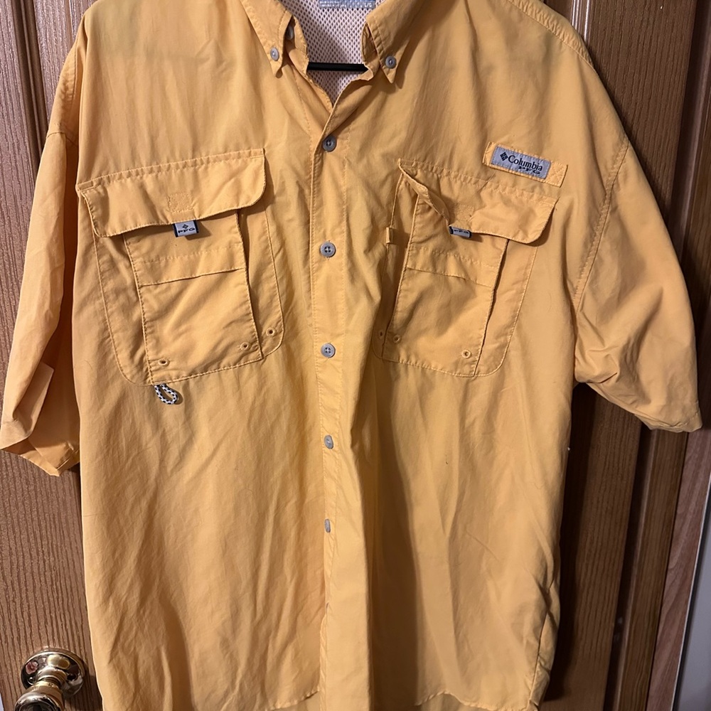 Columbia Golden Short Sleeve Shirt